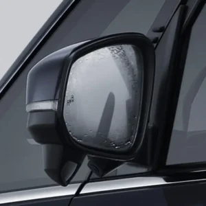 New Outer Mirror With Heater Function
Enables better visibility as it clears up the fog on the side mirror.